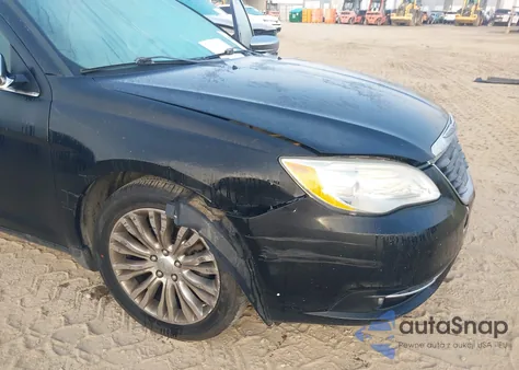 2012 Chrysler 200 Limited z USA, uszkodzony, nr VIN 1C3CCBCB3CN277945